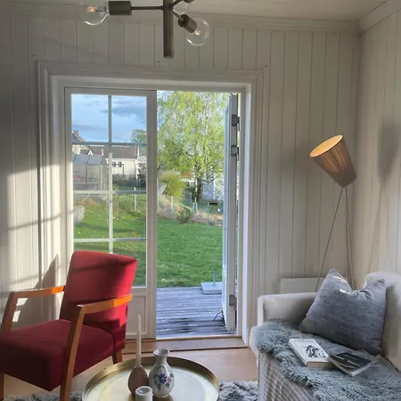 Villa Koselig Hus Med Stor Og Solrik Hage Lillehammer