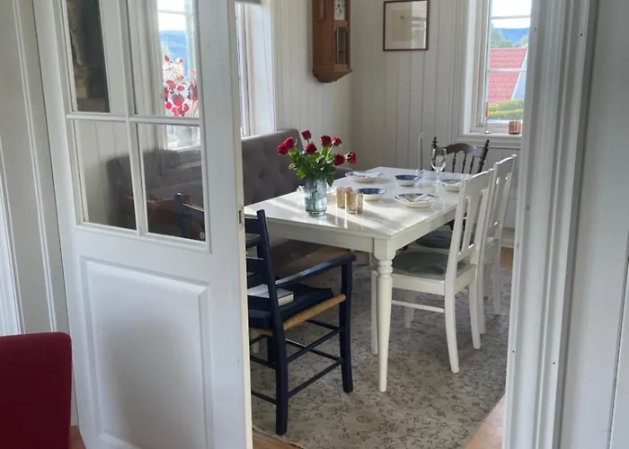 Koselig Hus Med Stor Og Solrik Hage Villa Lillehammer