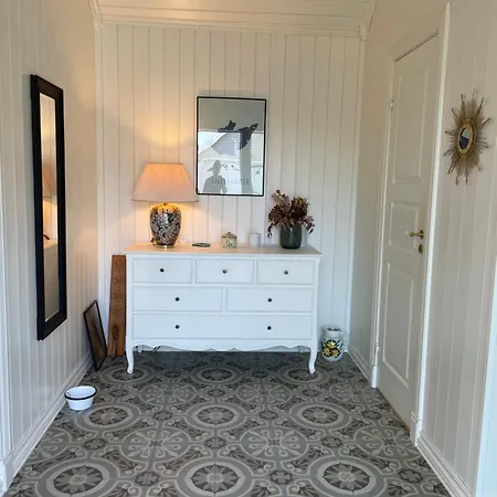 Koselig Hus Med Stor Og Solrik Hage Villa Lillehammer